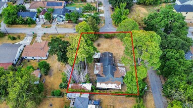 6935 Amber St, Houston, TX 77022 - photo 2