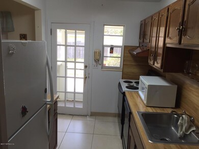 526 Nightingale Rd, Jacksonville, FL 32216 - photo 5