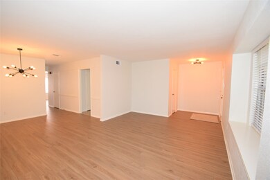 14357 Lost Meadow Ln, Houston, TX 77079 - photo 6