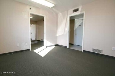 5316 W Missouri Ave, Glen Dale, AZ 85301 - photo 4