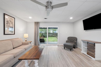 201 Pensacola Beach Rd unit D24, Gulf Breeze, FL 32561 - photo 7