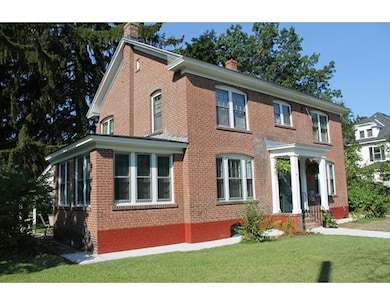 14 Marshall St, Turners Falls, MA 01376 - photo 4