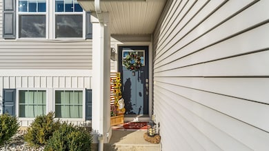 327 Keenen Ct, Howell, MI 48855 - photo 3