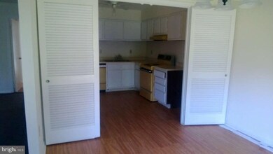 1002 Brinker Dr unit 201, Hagerstown, MD 21740 - photo 5