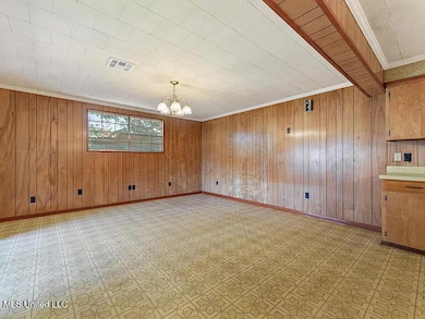 1085 Cherokee St, Biloxi, MS 39530 - photo 7