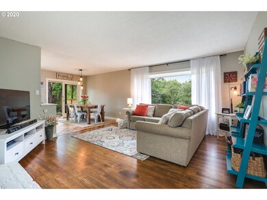 1010 Hallinan St, Lake Oswego, OR 97034 - photo 4