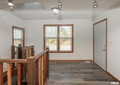 2802 Archer Dr, East Moline, IL 61244 - photo 5