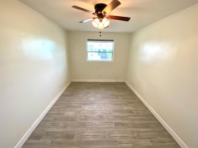 3415 Broadway unit 4, West Palm Beach, FL 33407 - photo 6