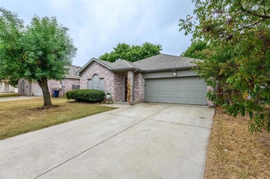 3920 Overlake Dr, Denton, TX 76210 - photo 3