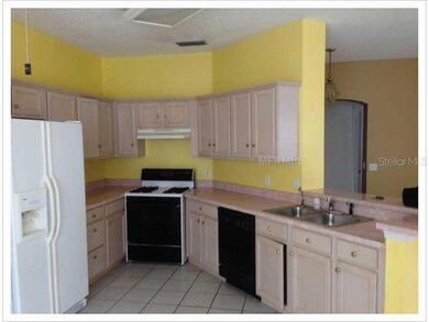 253 Therese St, Davenport, FL 33897 - photo 4