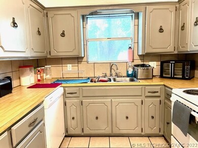 115 Lucille Dr, Ardmore, OK 73401 - photo 6