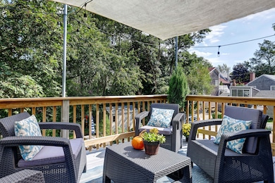 27 Brewster St unit 2, Provincetown, MA 02657 - photo 4