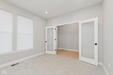 15099 Covebrook Ln, Fishers, IN 46040 - photo 4