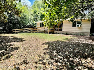 639 W Ohio Ave, MacClenny, FL 32063 - photo 3