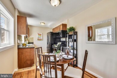 10608 Lexington Ct, Kensington, MD 20895 - photo 5