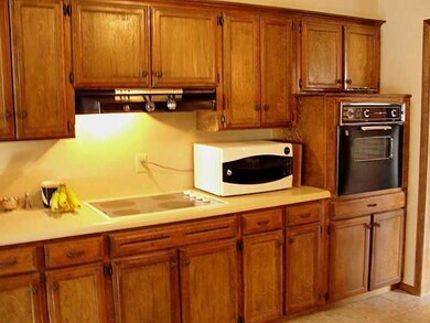 4717 NW 57th St, Oklahoma City, OK 73122 - photo 3