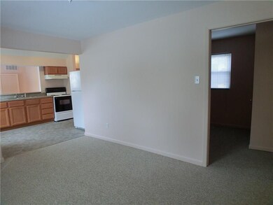 614 E Jefferson St, Tipton, IN 46072 - photo 5