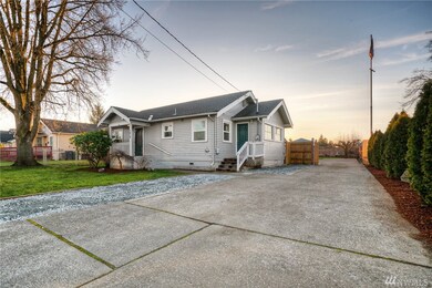1614 Florence St, Enumclaw, WA 98022 - photo 2