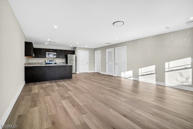 692 US Highway 206 unit 203, Hillsborough, NJ 08844 - photo 6