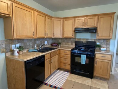 updated kitchen, gas stove