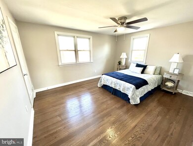 802 2nd Ave, Folsom, PA 19033 - photo 3