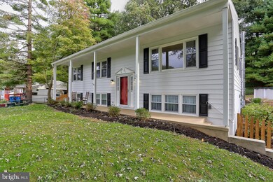 5705 Carroll Dale Dr N, Sykesville, MD 21784 - photo 2