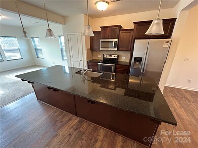 108 Davenport Dr unit D, Statesville, NC 28677 - photo 5