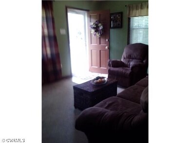 Den/Family/Great Room - Bright and Open Living/Fam