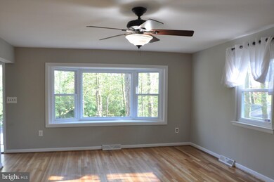 100 Maple Dr, Annapolis, MD 21403 - photo 4