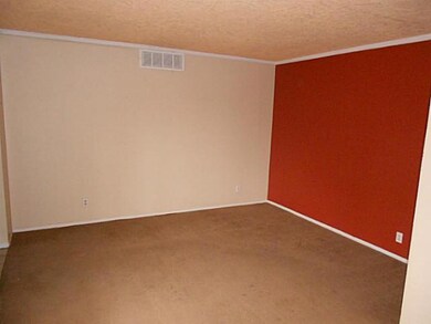 Living Room. Spacious living room