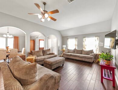 3805 Parry Field Ct, Pearland, TX 77584 - photo 6