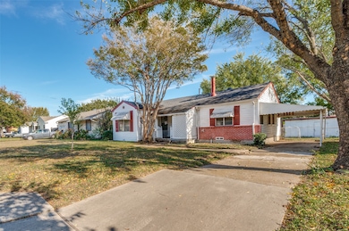 2324 Brockbank Dr, Irving, TX 75062 - photo 3