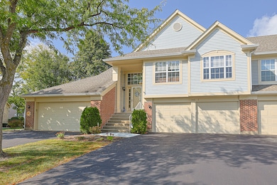 342 Ashford Cir unit 2, Bartlett, IL 60103 - photo 2