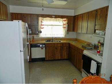 710 Thomas Ave, Cocoa, FL 32922 - photo 4