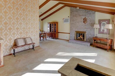 1280 Gumwood Dr, Columbus, OH 43229 - photo 3