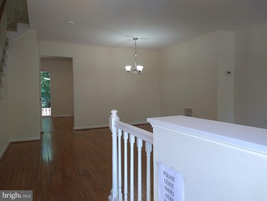 5168 Havering Way, Woodbridge, VA 22193 - photo 3