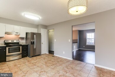 10715 N Lansdale St, Glenn Dale, MD 20769 - photo 4