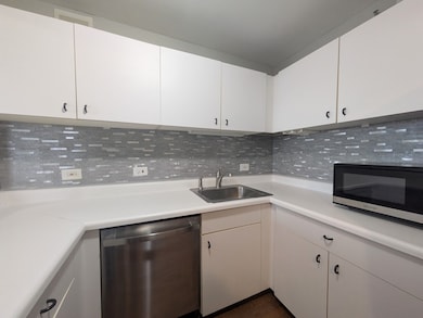 3660 N Lake Shore Dr unit 2008, Chicago, IL 60613 - photo 4