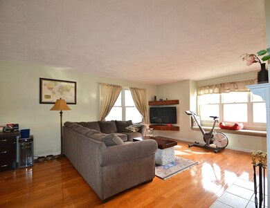 1045 Washington St unit 1, West Newton, MA 02465 - photo 4