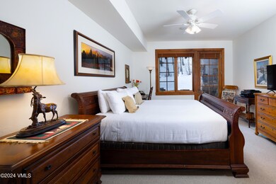 BearPawC203_MasterBDRM