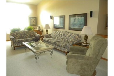 9516 White Oak Ln, Johnston, IA 50131 - photo 6