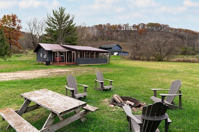 865 US HWY 61 Readstown--2