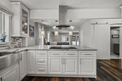 W163N8459 Arthur Ave, Menomonee Falls, WI 53051 - photo 4