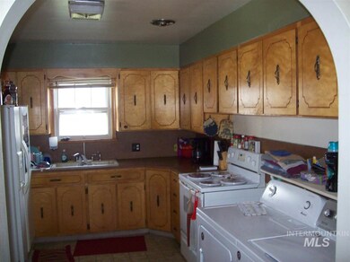 324 S Diamond St, Nampa, ID 83686 - photo 3