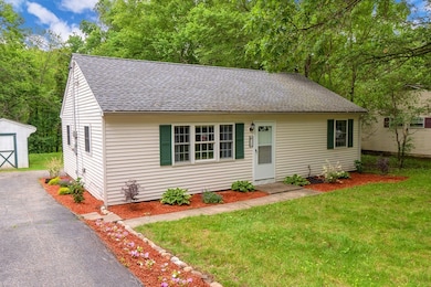 24 Edgewood Dr, Holden, MA 01520 - photo 2