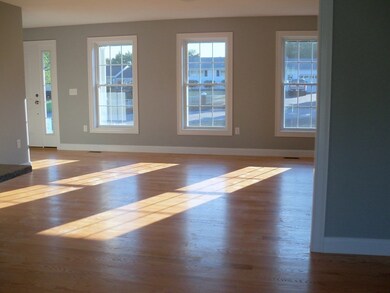 7 Thomas St unit Left side, Taunton, MA 02780 - photo 5