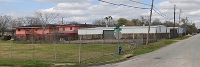 6818 Del Rio St, Houston, TX 77021 - photo 4