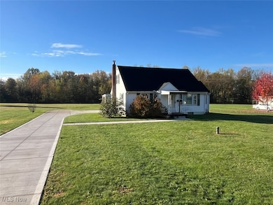 6610 Maplebrook Ave NE, East Canton, OH 44730 - photo 2