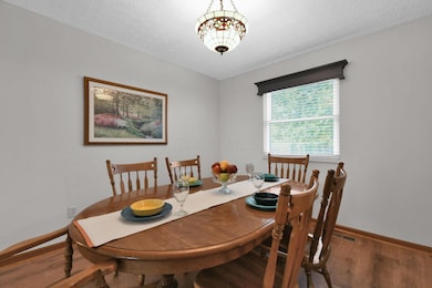 3077 Highland Park Dr, Pickerington, OH 43147 - photo 7