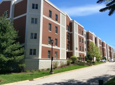 218 N Water St unit 302, Batavia, IL 60510 - photo 2